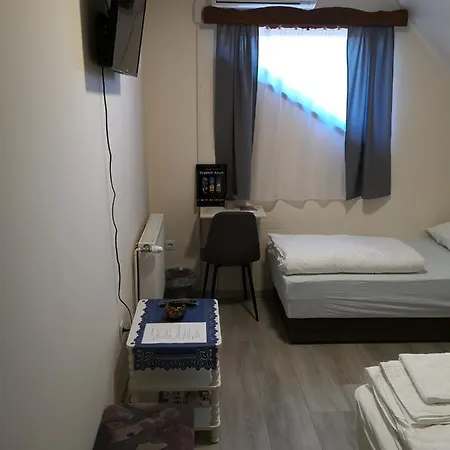 Novak Panzio * Szigetvár