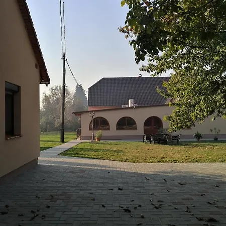 Novak Panzio Szigetvár