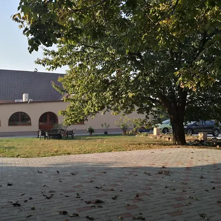 Novak Panzio Szigetvár