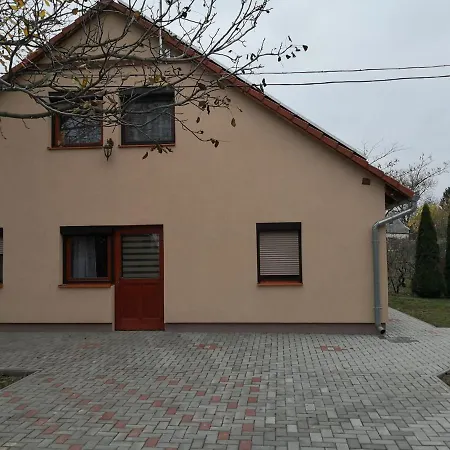 Novak Panzio * Szigetvár