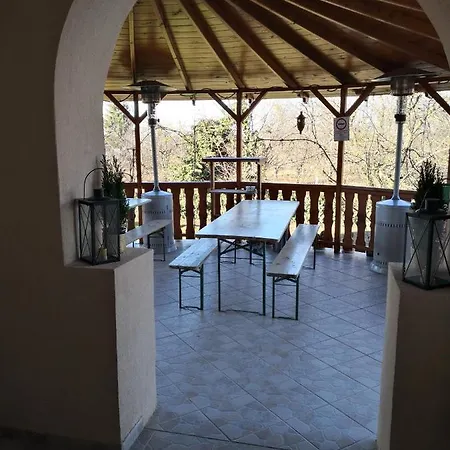 فندق مبيت وإفطار Novak Panzio Szigetvár